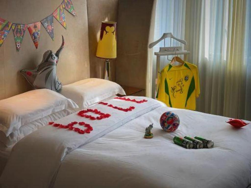 Jinjiang Metropolo Hotel Classiq Shanghai Off Bund מראה חיצוני תמונה